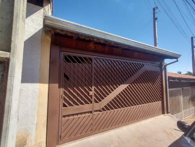 Casa para Venda, em Bragana Paulista, bairro Jardim So Loureno, 2 dormitrios, 1 banheiro, 2 vagas