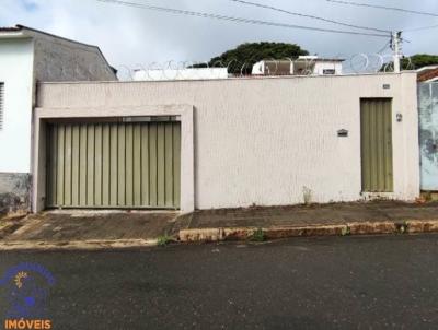 Casa para Locao, em Alfenas, bairro Vila Betnia, 2 dormitrios, 2 banheiros, 1 sute, 2 vagas