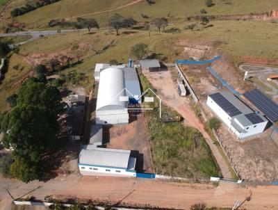 Galp�o para Venda, em Oliveira, bairro Distrito Industrial
