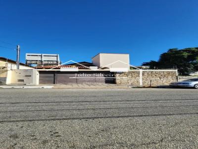 Casa para Venda, em Oliveira, bairro Dona Sinhaninha, 4 dormit�rios, 4 banheiros, 2 su�tes, 4 vagas