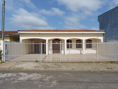 Casa para Venda, em Alfenas, bairro Jardim Aeroporto, 3 dormit�rios, 2 banheiros, 1 su�te, 4 vagas
