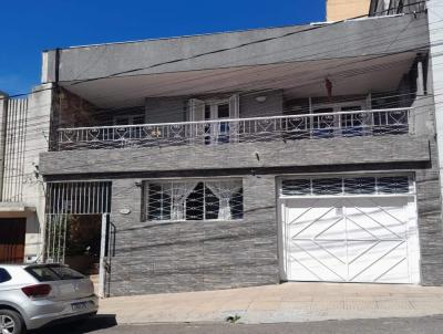 Casa para Venda, em Santana do Livramento, bairro Centro, 3 dormit�rios, 3 banheiros, 1 su�te, 1 vaga