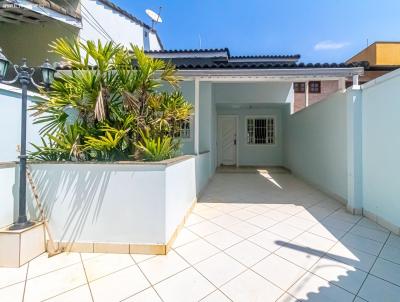 Casa para Venda, em Rio de Janeiro, bairro Jacarepagua, 3 dormit�rios, 5 banheiros, 1 su�te, 3 vagas