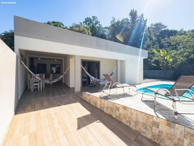 Casa para Temporada, em Bombinhas, bairro Zimbros, 2 dormit�rios, 2 banheiros, 1 su�te, 5 vagas