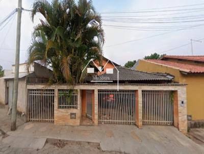 Casa para Venda, em Oliveira, bairro Santo Ant�nio, 3 dormit�rios, 2 banheiros, 1 su�te, 2 vagas