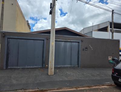 Casa para Venda, em Barretos, bairro REGI�O DOS LAGOS, 3 dormit�rios, 3 banheiros, 1 su�te, 3 vagas