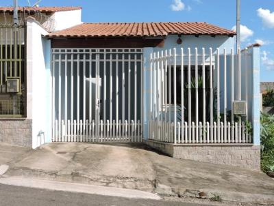 Casa para Venda, em Alfenas, bairro Residencial Oliveira, 2 dormit�rios, 1 banheiro, 1 vaga