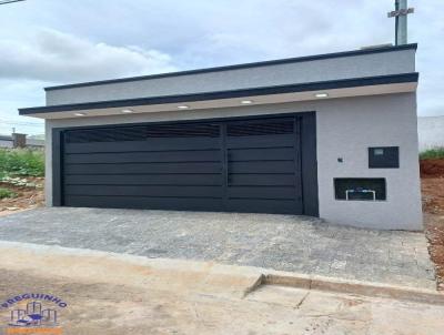 Casa para Venda, em Alfenas, bairro Loteamento Montserrat, 3 dormit�rios, 2 banheiros, 1 su�te, 2 vagas
