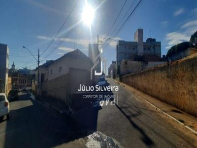 Casa para Venda, em Oliveira, bairro Centro