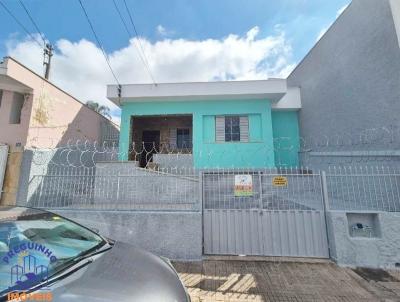 Casa para Loca��o, em Alfenas, bairro Centro, 3 dormit�rios, 2 banheiros, 1 su�te, 1 vaga