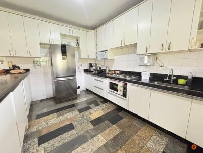 Casa para Venda, em Caldas Novas, bairro Itanhang� I, 4 dormit�rios, 4 banheiros, 3 su�tes, 4 vagas