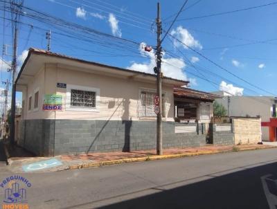Casa para Venda, em Alfenas, bairro Centro