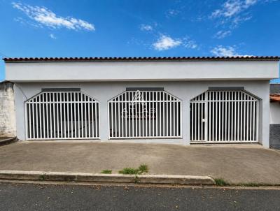 Casa para Venda, em Campo Belo, bairro Cidade Montesa, 3 dormit�rios, 1 banheiro, 1 su�te, 1 vaga