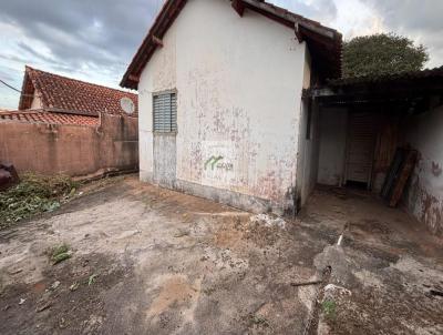 Casa para Venda, em S�o Sebasti�o do Para�so, bairro Vila Helena, 3 dormit�rios, 1 banheiro, 2 vagas