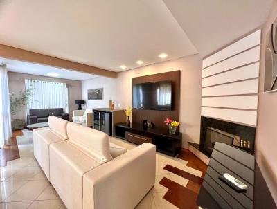 Casa em Condom�nio para Loca��o, em Santana de Parna�ba, bairro Tambor�, 3 dormit�rios, 4 banheiros, 1 su�te, 4 vagas