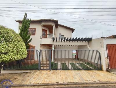 Casa para Loca��o, em Alfenas, bairro Jardim Aeroporto, 4 dormit�rios, 3 banheiros, 1 su�te, 2 vagas