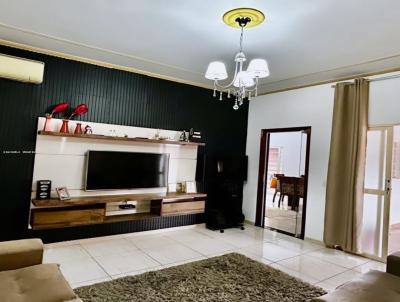 Casa para Venda, em Mococa, bairro Altos do Vale II, 2 dormit�rios, 1 banheiro, 2 vagas