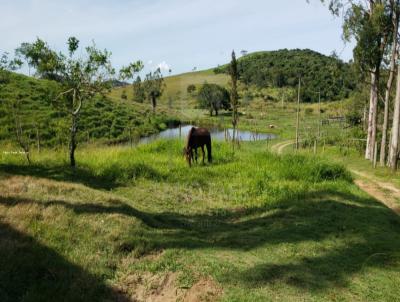 Fazenda para Venda, em Rio Bonito, bairro �rea Rural, 2 dormit�rios, 1 banheiro