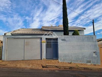 Casa para Venda, em Patos de Minas, bairro Jardim Vit�ria, 3 dormit�rios, 2 banheiros, 1 vaga