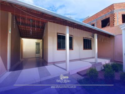Casa para Venda, em Campo Belo, bairro Vila Etna, 3 dormit�rios, 3 banheiros, 1 su�te, 2 vagas