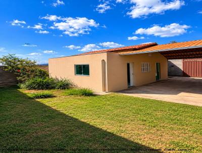 Casa para Venda, em Pedro Leopoldo, bairro SANTA TERESA, 2 dormit�rios, 1 banheiro, 3 vagas