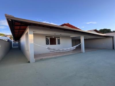 Casas 3 e 4 Quartos para Venda, em Betim, bairro Itacolomi, 4 dormit�rios, 3 banheiros, 1 su�te, 4 vagas