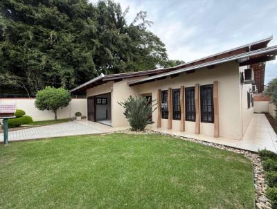 Casa para Venda, em Joinville, bairro Sagua�u, 3 dormit�rios, 1 banheiro, 1 su�te, 2 vagas