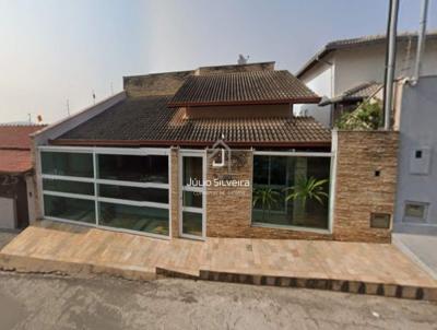 Casa para Venda, em Oliveira, bairro Ros�rio, 3 dormit�rios, 1 banheiro, 1 su�te, 2 vagas