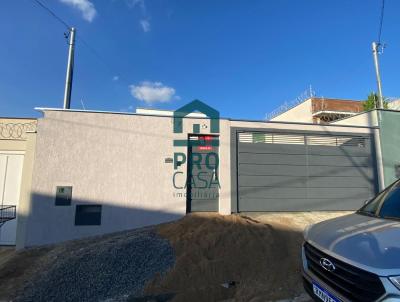 Casa para Venda, em Guaxup�, bairro JARDIM AEROPORTO, 2 dormit�rios, 2 banheiros, 1 su�te, 2 vagas