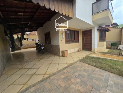 Casa para Venda, em Coronel Fabriciano, bairro Caladinho, 2 dormit�rios, 1 banheiro, 2 su�tes, 3 vagas