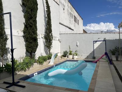Casa para Venda, em Resende, bairro Montese, 4 dormit�rios, 4 banheiros, 3 su�tes, 4 vagas