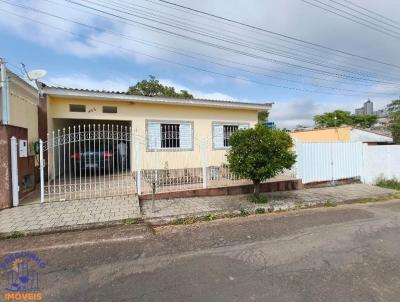 Casa para Venda, em Alfenas, bairro Santos Reis, 3 dormit�rios, 2 banheiros, 1 su�te, 2 vagas