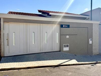 Casa para Venda, em Alfenas, bairro Jardim Nova Am�rica, 3 dormit�rios, 2 banheiros, 1 su�te, 2 vagas