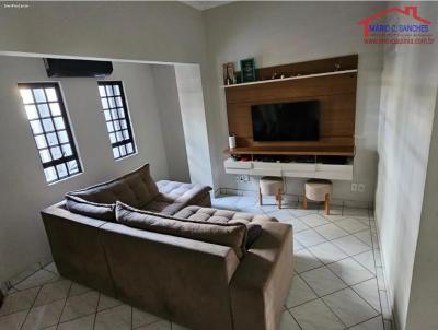 Casa / Sobrado para Venda, em Paul�nia, bairro Monte Alegre, 3 dormit�rios, 2 banheiros, 1 su�te, 2 vagas