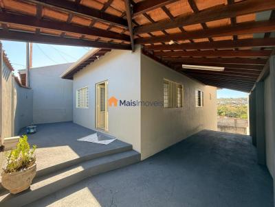 Casa para Venda, em Mococa, bairro Vila Naufel, 3 dormit�rios, 1 banheiro, 1 su�te, 2 vagas
