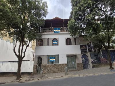 Casa para Loca��o, em Caratinga, bairro Centro, 4 dormit�rios, 3 banheiros, 1 su�te