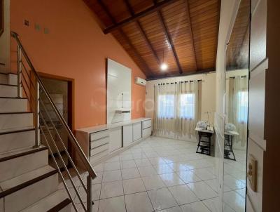 Casa para Venda, em Florian�polis, bairro Balne�rio, 4 dormit�rios, 4 banheiros, 3 su�tes, 4 vagas