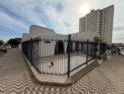 Casa para Loca��o, em Presidente Venceslau, bairro Centro, 4 dormit�rios, 1 banheiro, 2 su�tes, 4 vagas