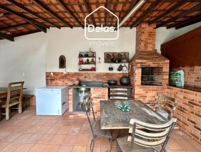 Casa para Venda, em Ipatinga, bairro Das �guas, 6 dormit�rios, 3 banheiros, 2 su�tes, 2 vagas