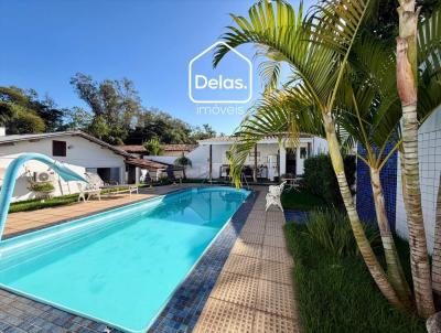 Casa para Venda, em Ipatinga, bairro Castelo, 4 dormit�rios, 1 su�te, 4 vagas