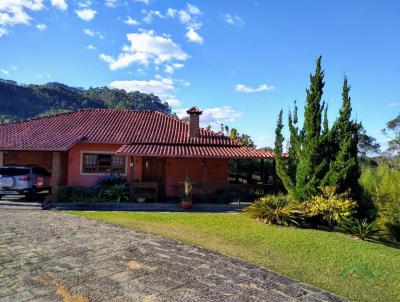 Casa para Venda, em Nova Friburgo, bairro Amparo, 3 dormit�rios, 3 banheiros, 1 su�te, 2 vagas