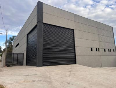 Barrac�o para Loca��o, em Jaguaria�va, bairro Vila Pinheiro, 3 banheiros