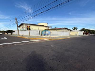 Casa para Venda, em Presidente Prudente, bairro Vila Boa Vista, 4 dormit�rios, 5 banheiros, 2 su�tes, 4 vagas