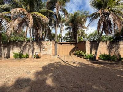Casa para Venda, em Presidente Venceslau, bairro Ch�cara Vila Carmem, 3 dormit�rios, 2 banheiros, 3 su�tes