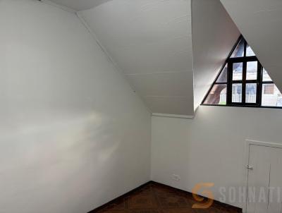 Casas 3 e 4 Quartos para Loca��o, em Curitiba, bairro S�tio Cercado, 4 dormit�rios, 2 banheiros, 1 vaga