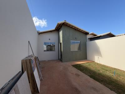 Casa para Venda, em Montes Claros, bairro Jardim Primavera, 3 dormit�rios, 1 banheiro, 2 vagas