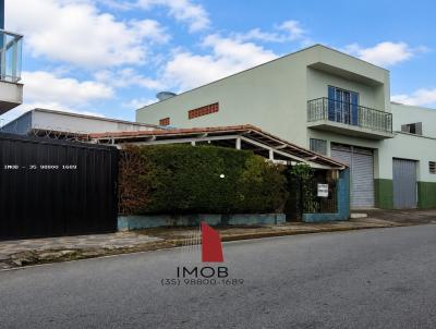 Casa para Venda, em Itajub�, bairro Avenida, 3 dormit�rios, 1 banheiro, 1 su�te, 3 vagas
