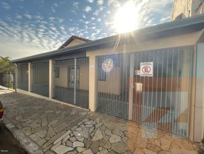 Casa para Loca��o, em Cachoeira Paulista, bairro CENTRO, 3 dormit�rios, 3 banheiros, 1 su�te, 2 vagas