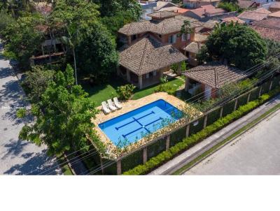 Casa para Venda, em S�o Sebasti�o, bairro Bareque�aba, 6 dormit�rios, 2 banheiros, 4 su�tes