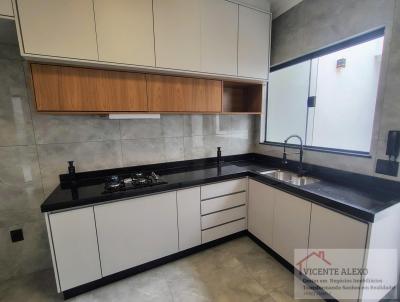 Casa para Venda, em Bragan�a Paulista, bairro Residencial Villa Verde Bragan�a, 3 dormit�rios, 2 banheiros, 1 su�te, 2 vagas